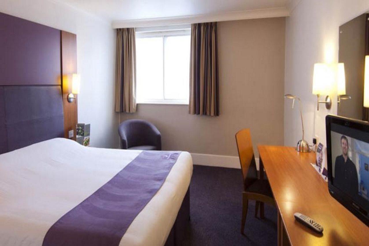 Premier Inn Stoke - Trentham Gardens Exteriér fotografie