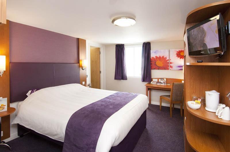 Premier Inn Stoke - Trentham Gardens Exteriér fotografie